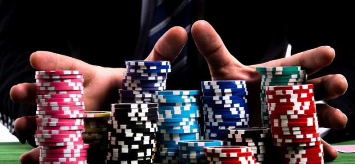 It is now easy to play poker online